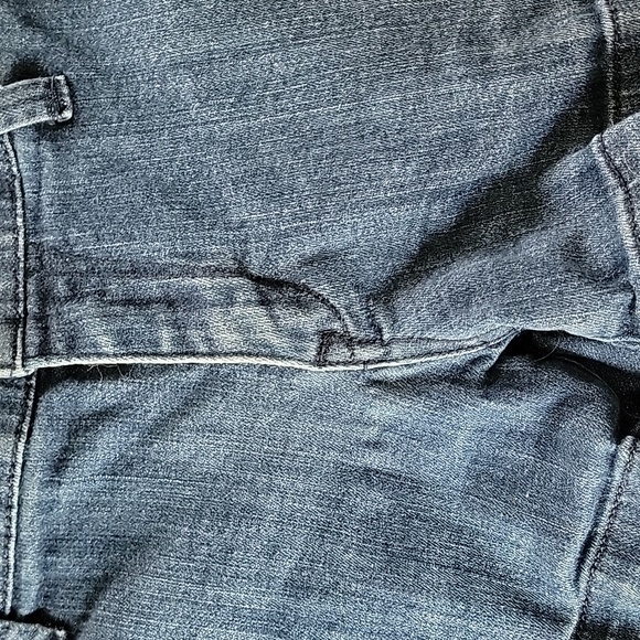 Old Navy Sz 10 Jean Shorts - Picture 4 of 4